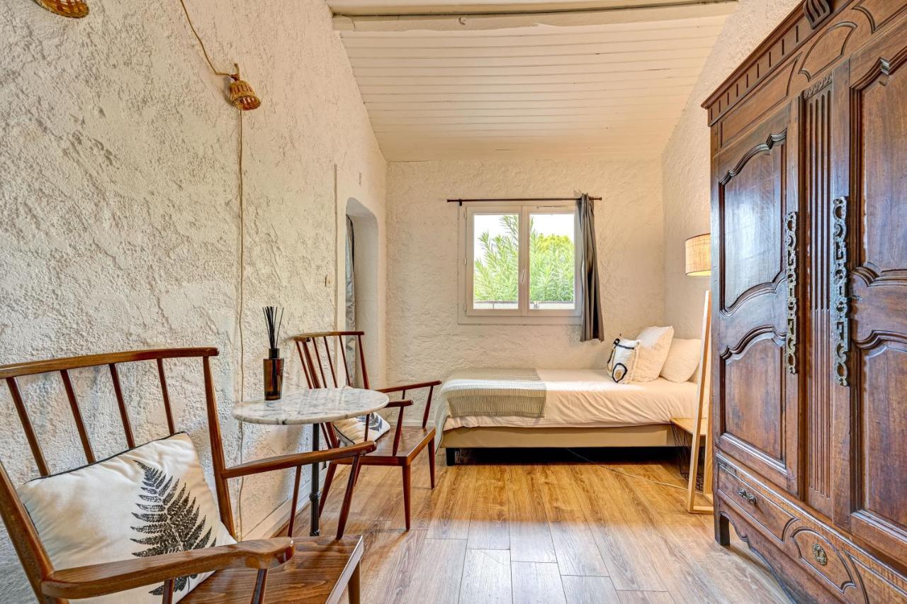 Le Provence Hotell Gémenos Exteriör bild