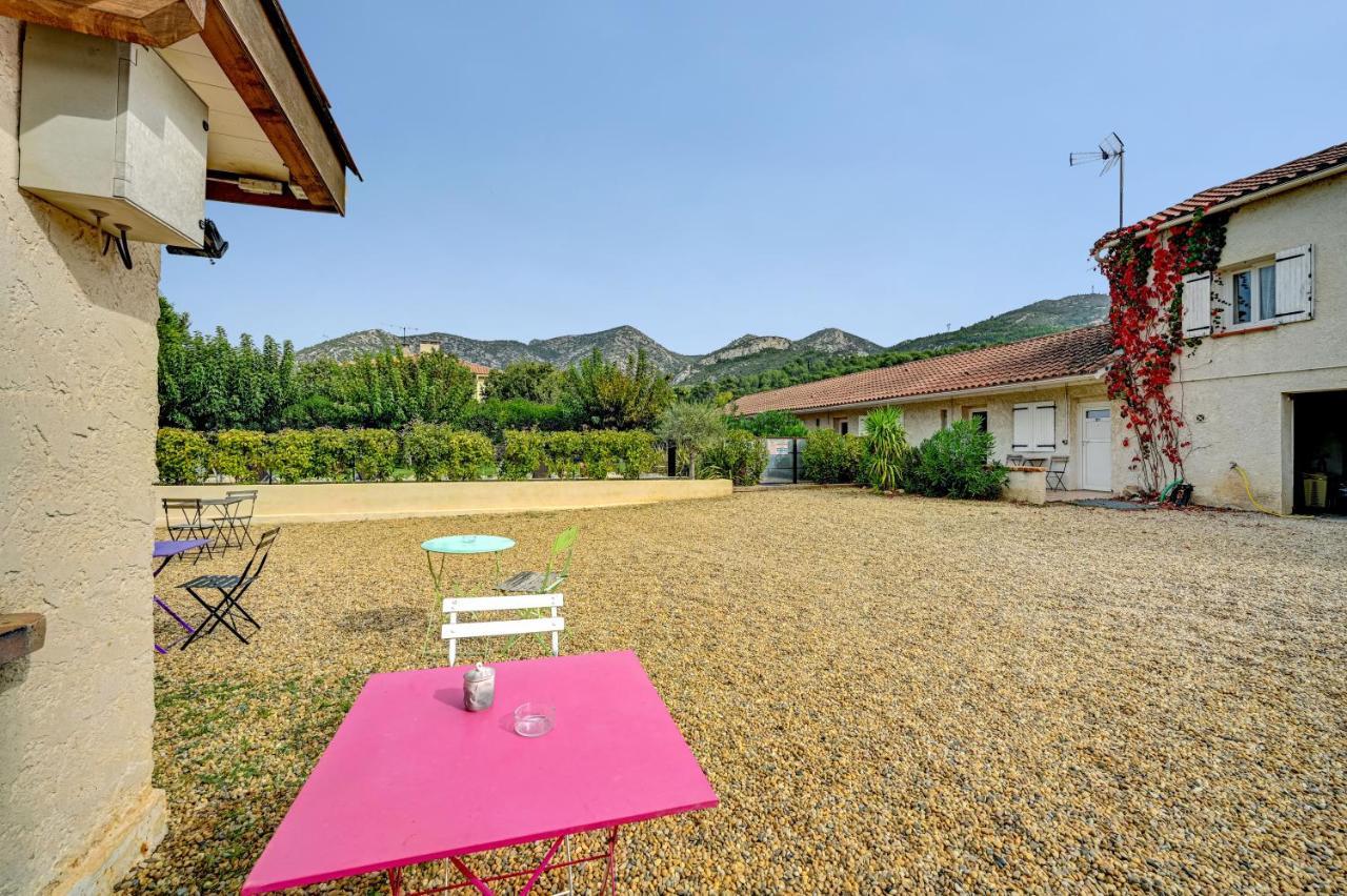 Le Provence Hotell Gémenos Exteriör bild