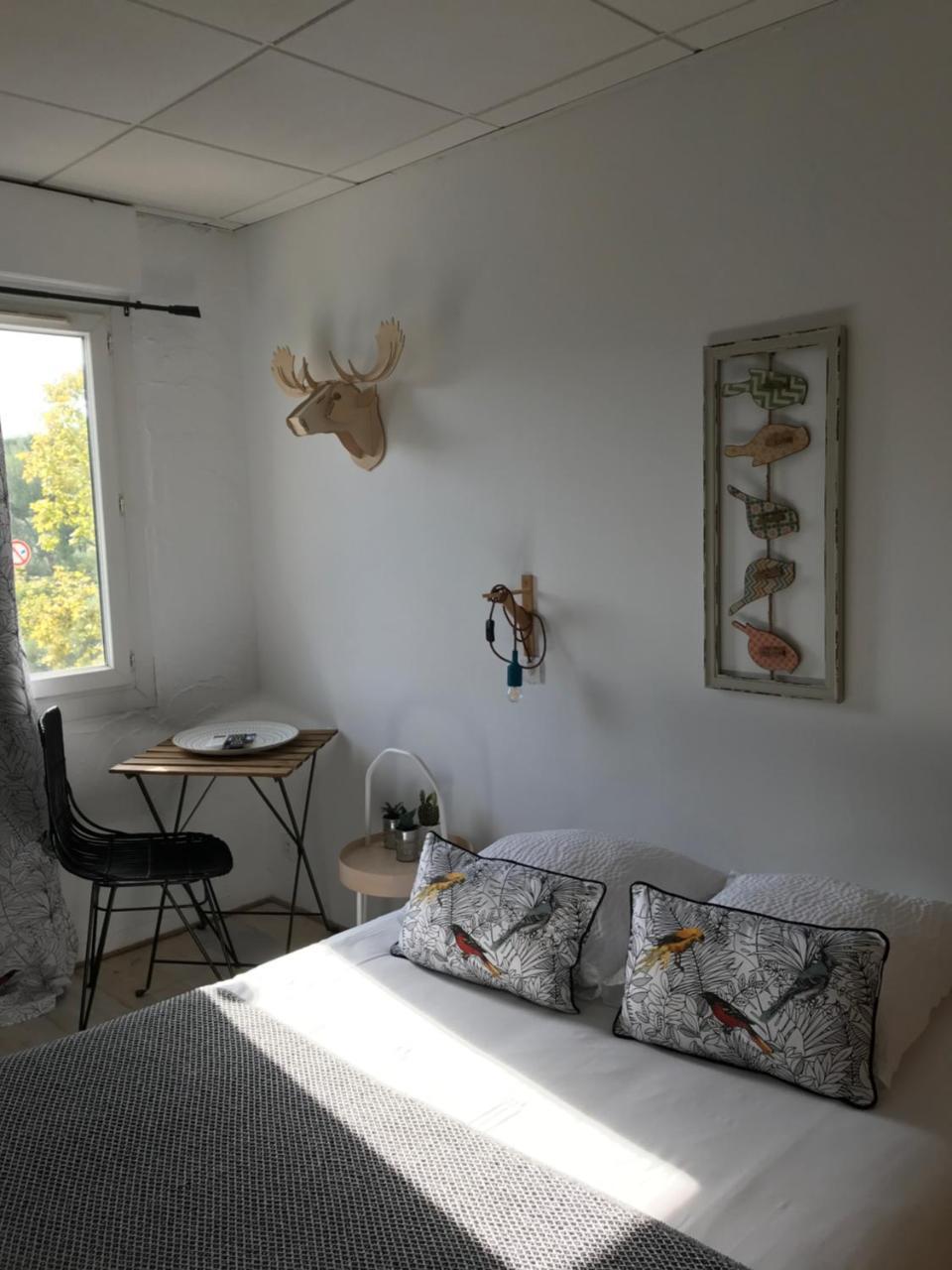 Le Provence Hotell Gémenos Exteriör bild