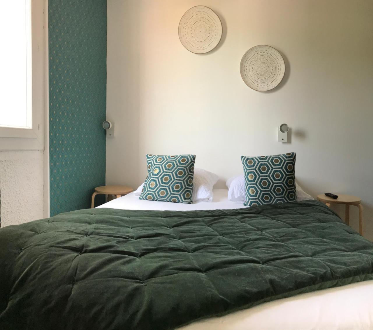 Le Provence Hotell Gémenos Exteriör bild